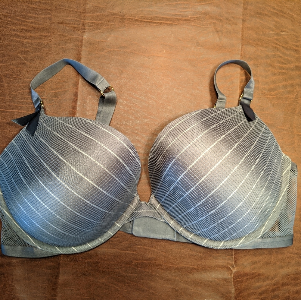 Victoria's Secret Very Sexy Push Up Bra